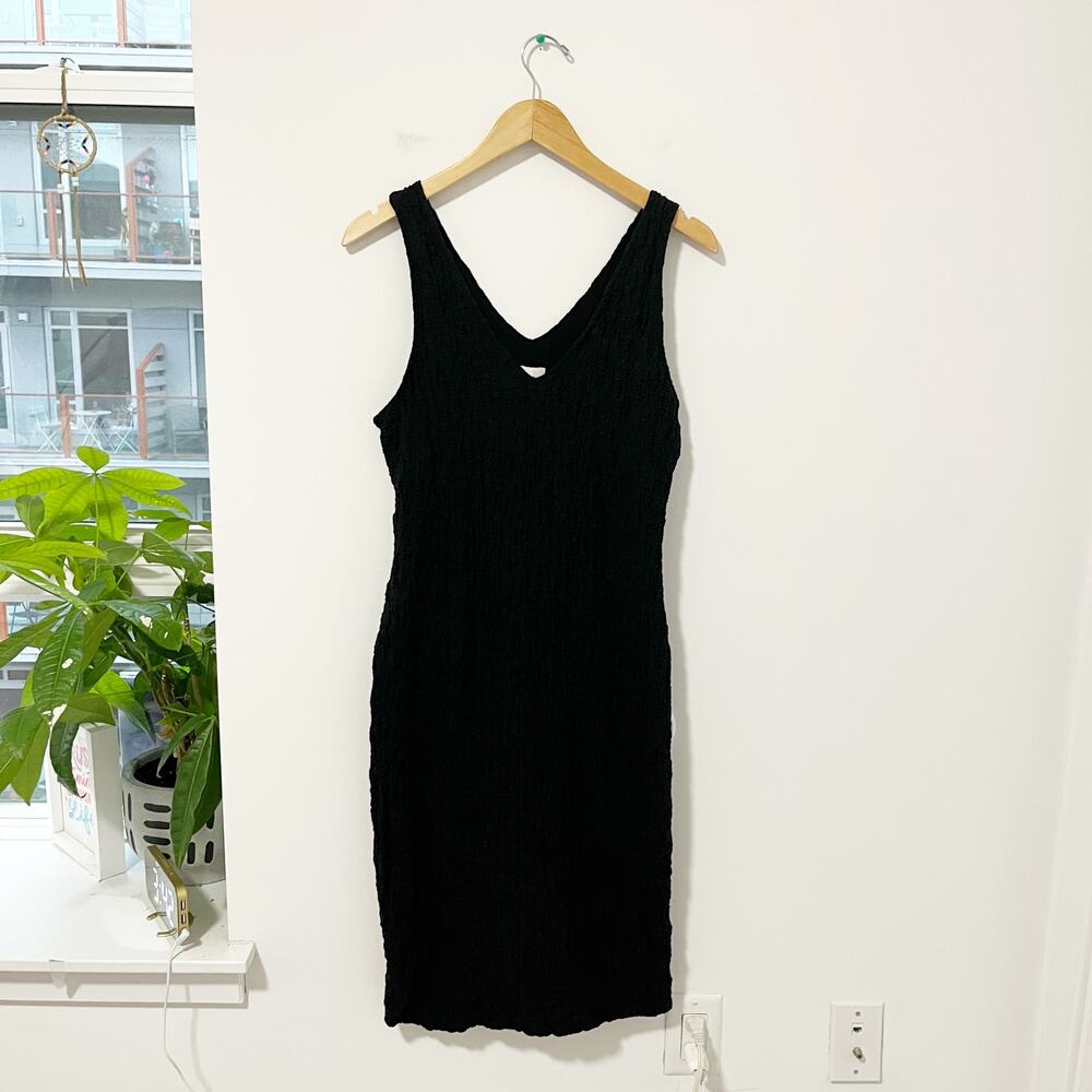 A New Day Black Crinkle Midi Dress Size Medium